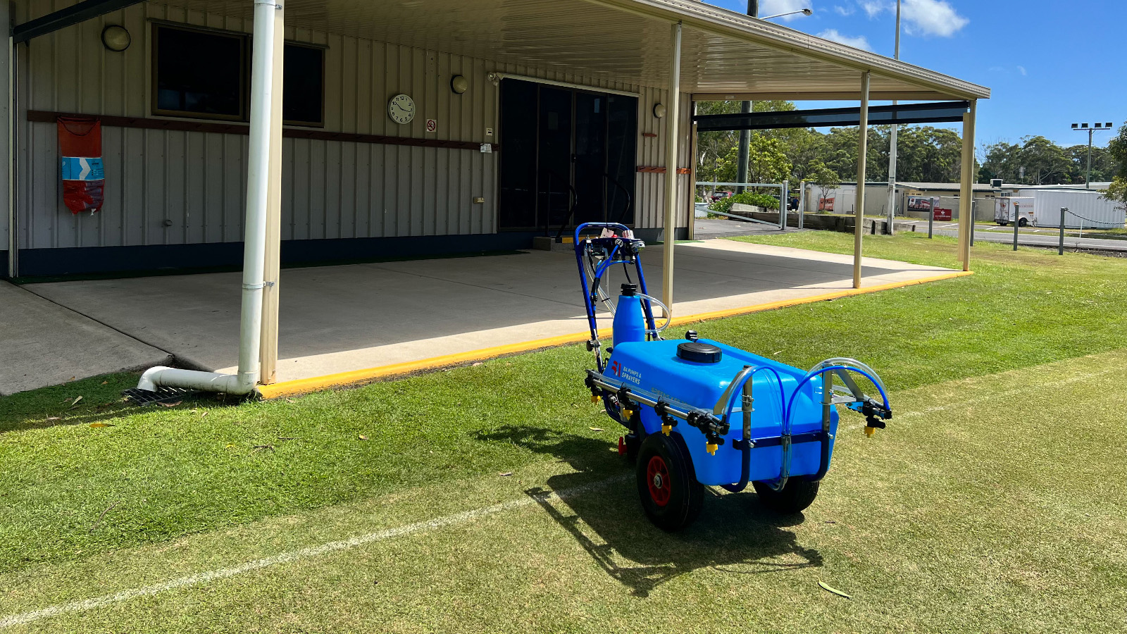 GK75 on a croquet lawn